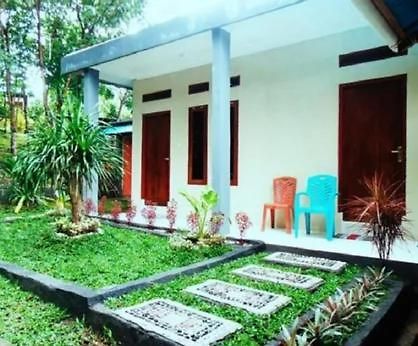 Tangkoko Macaca Hotel Rinondoran Ngoại thất bức ảnh