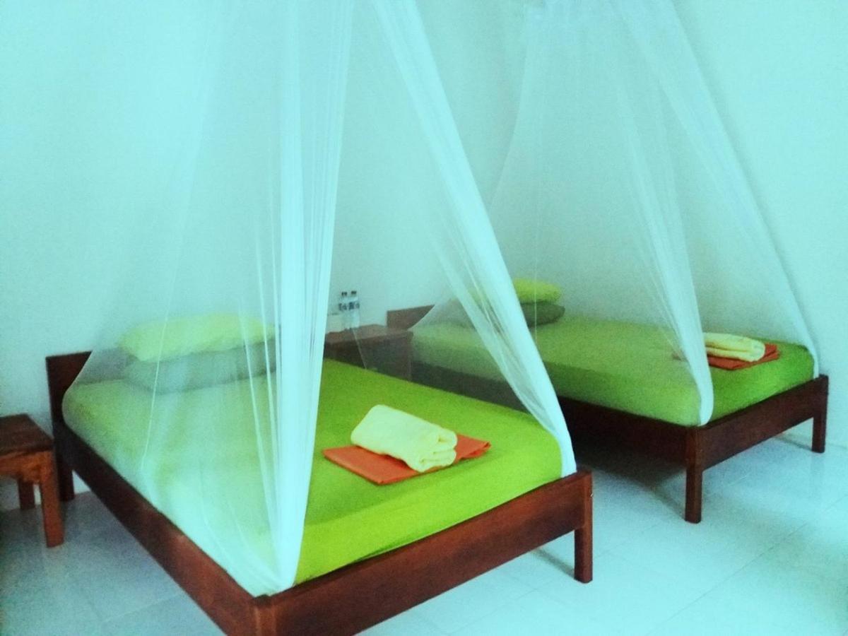 Tangkoko Macaca Hotel Rinondoran Ngoại thất bức ảnh