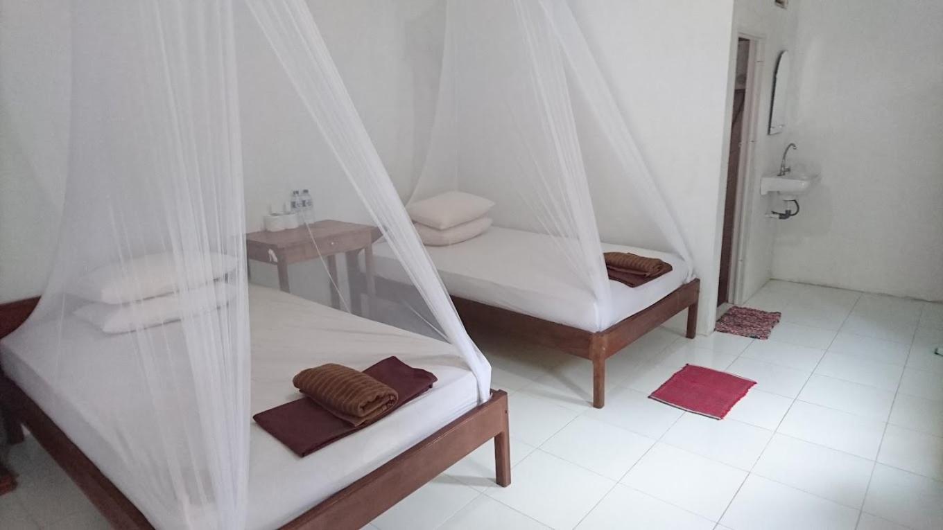 Tangkoko Macaca Hotel Rinondoran Ngoại thất bức ảnh