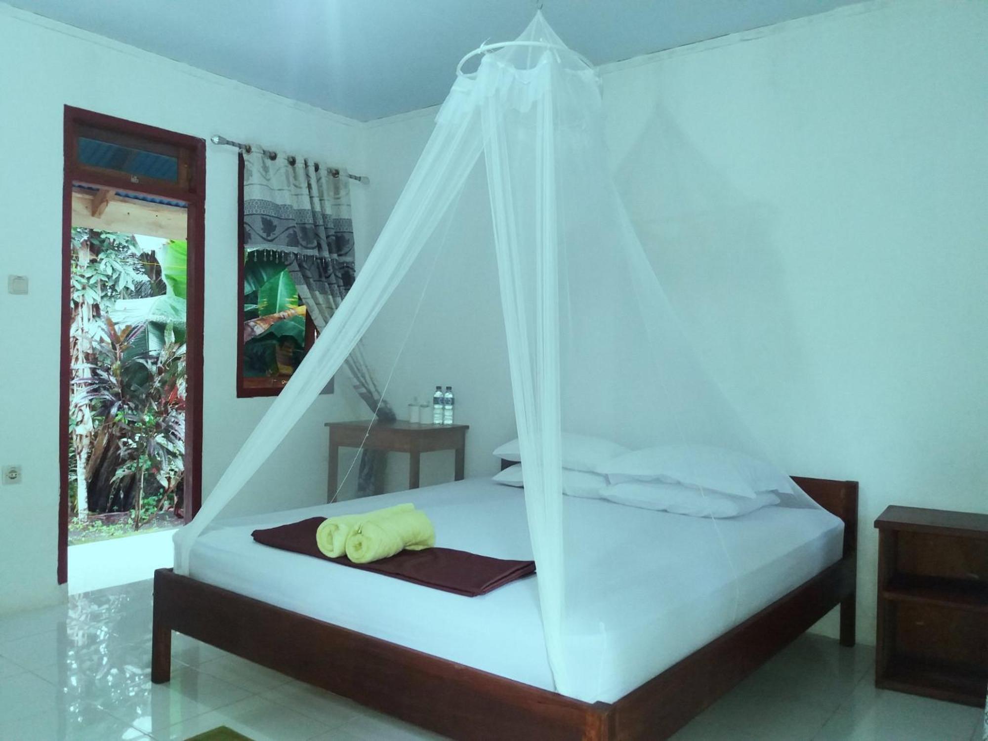 Tangkoko Macaca Hotel Rinondoran Ngoại thất bức ảnh